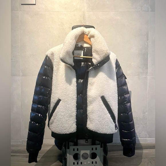SAM. Carson Sherpa Bomber Jacket Large, runs small - Picture 4 of 9